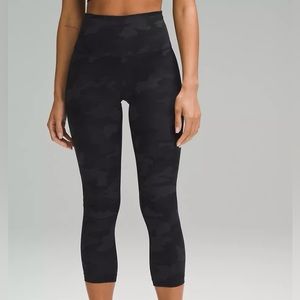 Lululemon Wunder Train High-Rise Crop 23". Heritage 365 Camo Deep Coal Multi. 18